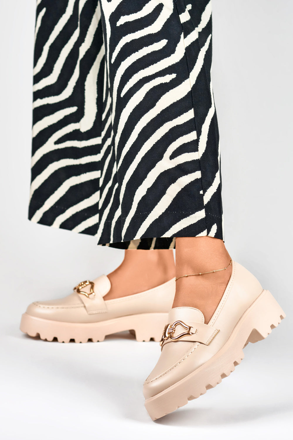 Heeled low shoes beige / 186504 PRIMO-2